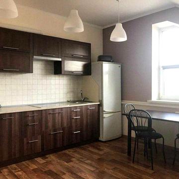 ВЛАСНИК / 2 кімн. квартира 63 кв.м, з паркомісцем, 3 км від м Славутич