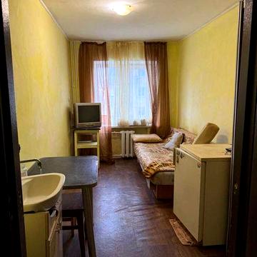 3500 м.Ботанический Сад Продам гостинку 4 этаж ,S-8,6 кв.м !AS