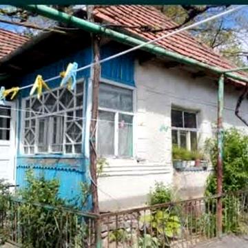 Продам будинок під лісом , може бути дача