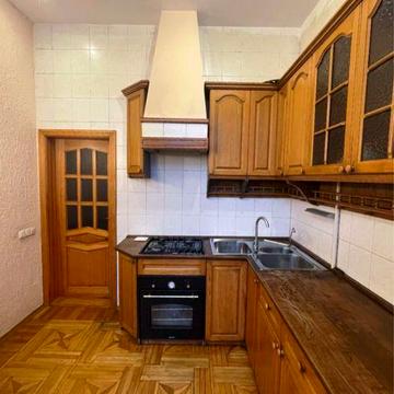 Продаж квартири 3км 76м Центр вул. Гончара Олеся 90/92