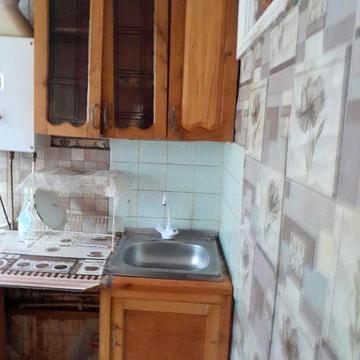 Продаю 1-комн.кв-ру 2-й этаж 5-эт.кирпичн.дома ,р-н"Зубра"