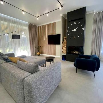 Квітнева вул.