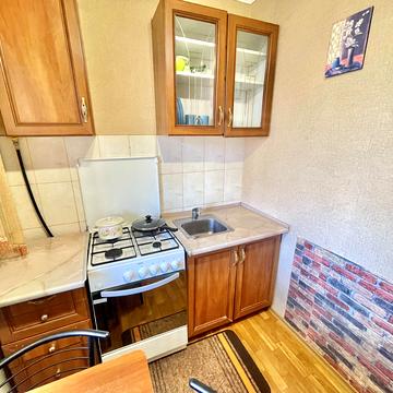 Дмитра Павличка просп., 3