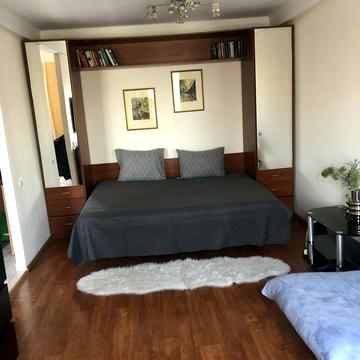 Горіхуватський Шлях вул. (Генерала Родимцева), 11