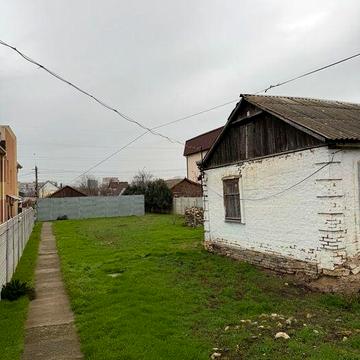 Продаю отличный участок земли  с домом  в  Центре. 4 Слободская