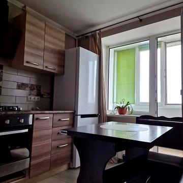 Продаж 1к Квартира Осіння вулиця