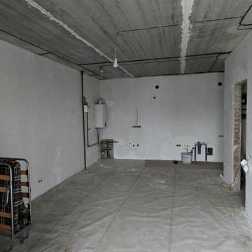 Молодіжна вул., 11