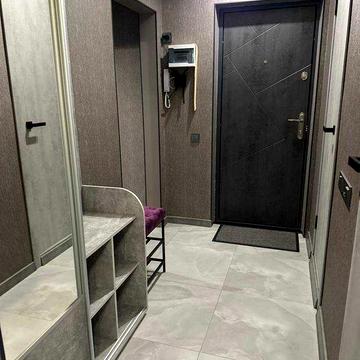 Масани 40кв 1-кімнатна квартира Незалежності 14 Чн-ка ЦЕНТР масанів