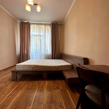 Велика Арнаутська вул., 51