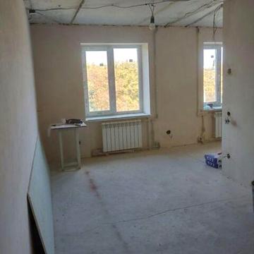 Алмазний, 3х кімнатна з незавершеним ремонтом