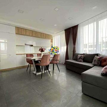 Продаж 4к видової дворівневої квартири Харківське шосе 188