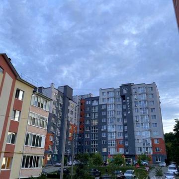 Оренда однокімнатної новобудови р-н Майдану Сузірʼя