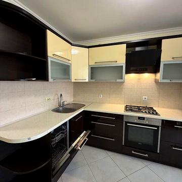 Довгострокова оренда 2к Квартира Володимира Лучаковського (Лучаківського) вулиця