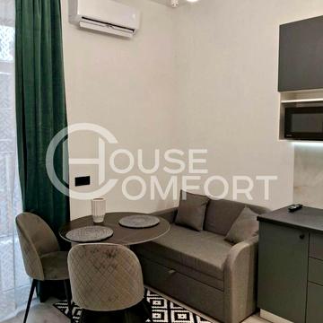 Бульварно-Кудрявська вул. (Воровського), 17