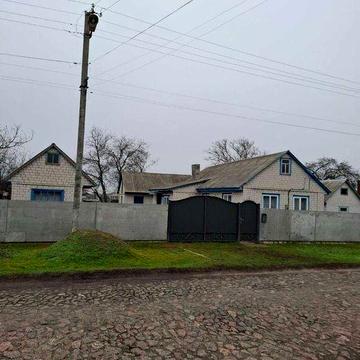 Продаж будинку в селі Леськи