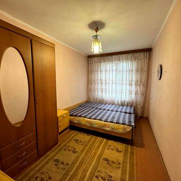 Свято-Миколаївська вул. (Леніна), 10