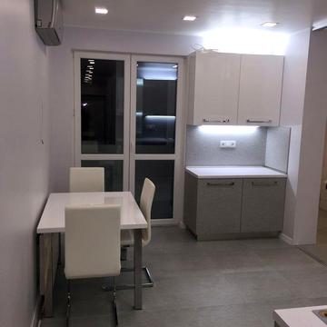 Сдам однокомнатную Малиновского, 8