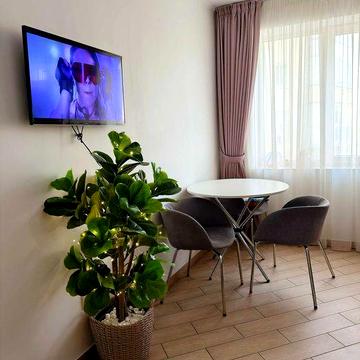 ТЕРМІНОВО 2 кімнатна квартира з кухнею СТУДІЄЮ з РЕМОНТОМ та ТЕХНІКОЮ