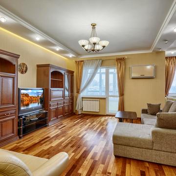 Саксаганського вул., 121