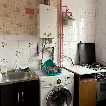 Продам 3-х кімнатну Центр!