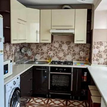 Володимира Великого вул. (Артема), 13