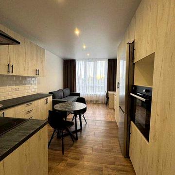 Заселення одразу! Вигідна квартира з видом на Дніпро — $33 000