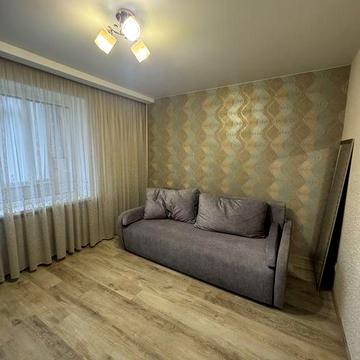 Здається 2х кімнатна квартира Центр