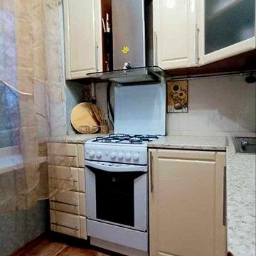 1 к. метро Чернігівська, вул Братиславська 4, Кіото, Малишко