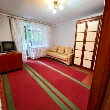 Большая 1 комнатная в кирпичном доме на Бочарова!