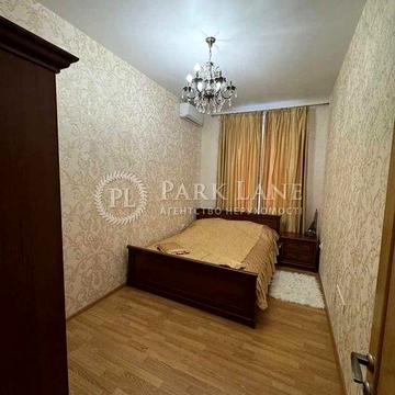 Продам 2к ремонт Поділ вул Верхній Вал 50А Метро Контрактова Площа-7хв