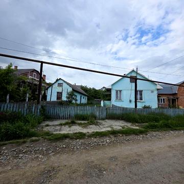 Путильська вул., 46