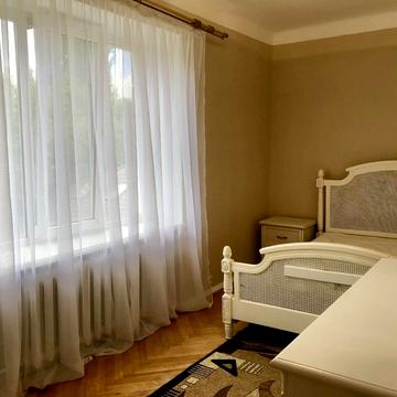 Берестейський просп. (Перемоги), 7