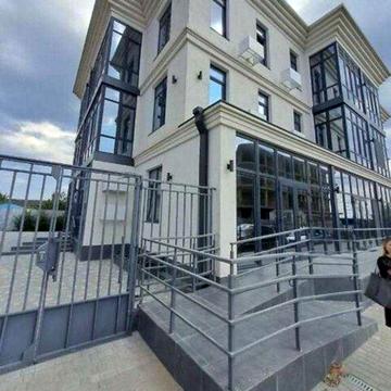 Продам 2-кімнатну квартиру в малоквартирному домі біля моря та Рів’єри