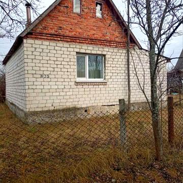 Будинок в селі Чижівка