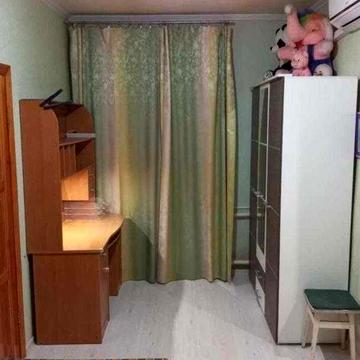 Продам 2 к. кв Центральний ринок