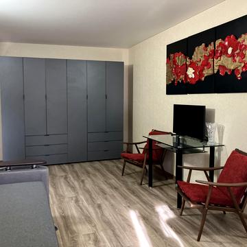 Героїв Крут вул. (Валентини Терешкової), 4