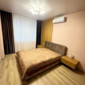 Оренда 1к., квартири ЖК Варшавський, вул. Крістерів 18/6, генератор.