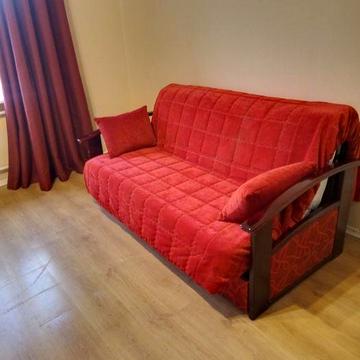 Двокімнатна квартира на тривалий термін. Вулиця Текстильників, 9