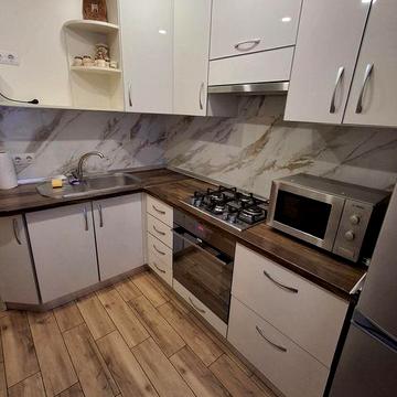 Можно на короткий!Свет не отк!Аренда 2 ком