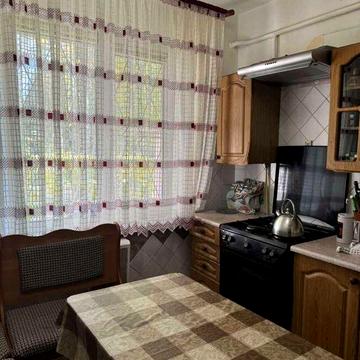 Продам трехкомнатную квартиру в жилом состоянии на Таирова/Вильямса