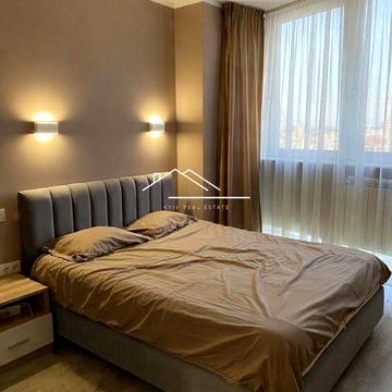 Оренда ЖК Статус Град, Завальная 10, ТРЦ Рівно Молл, м. Осокорки