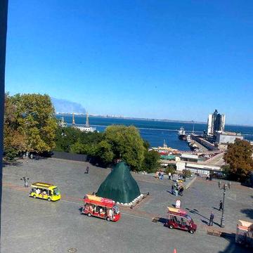 Продам 2-х кімнатну на Европейский площі