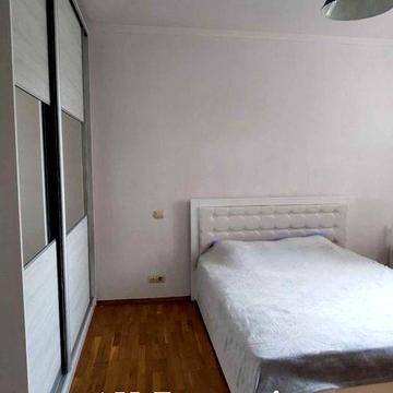 2к по вул.Дмитрівська 45, пл.Перемоги (пл.Галицька)