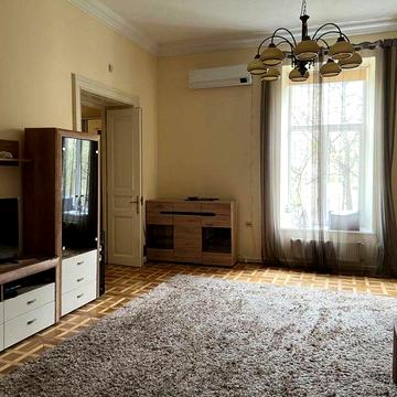 3к.кв. з ремонтом, Центр, поруч парк Костюшка