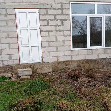 Продаж будинку , біля річки