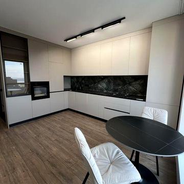 Продам укомплектовану однокімнатну квартиру ЖК Щасливе