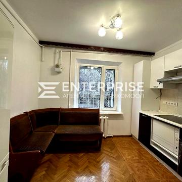 Продаж 3к. квартири з ремонтом вул.Зоологічна метро КПІ