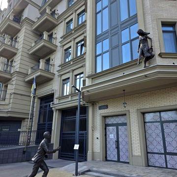 Трехкомнатная в Клубном Доме на Фонтанской ЖК Консул