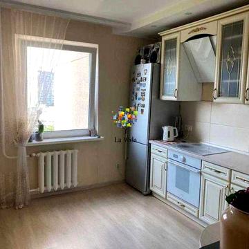 Продаж 3к квартири Урлівська 38