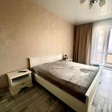 Залізнична вул., 7П